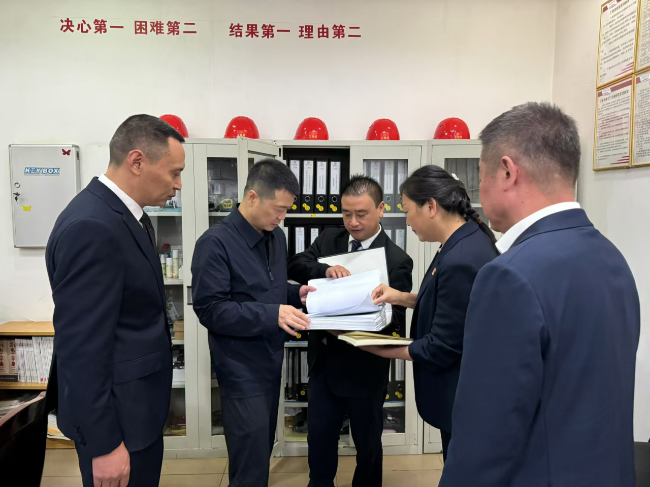省永利集团集团党委书记、董事长游勇国庆节时代调研督导旗下旅馆谋划及清静生产事情